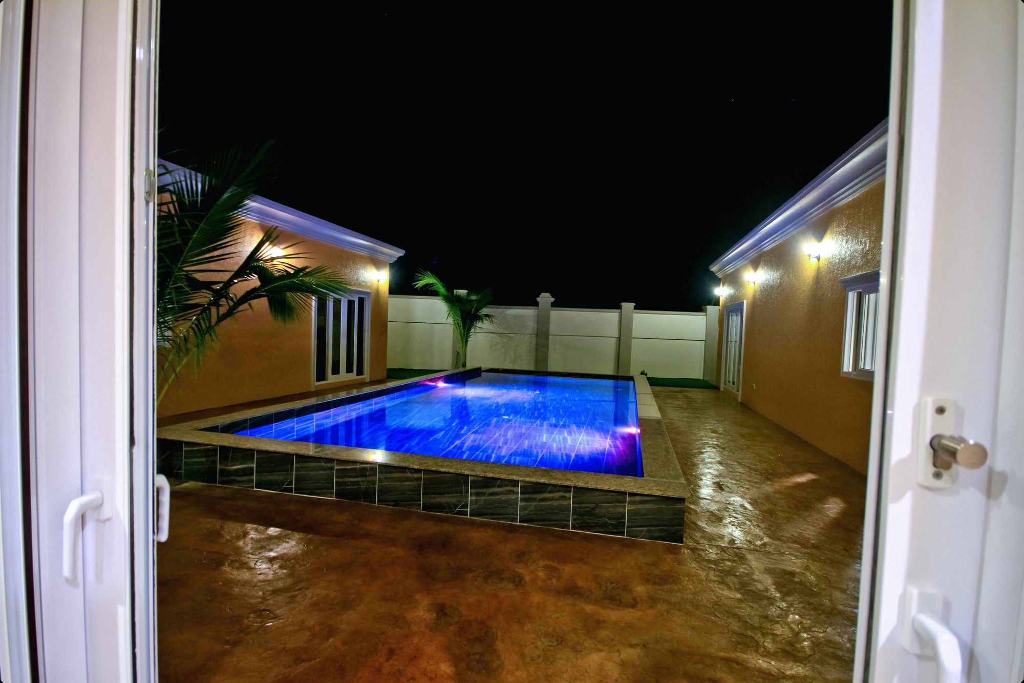 Luxury Pool Villa 3Br 6-8 Persons (Adults Only) Pattaya Dış mekan fotoğraf